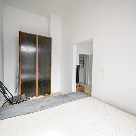 Kleine, Ruhig Gelegene In Апартаменты *